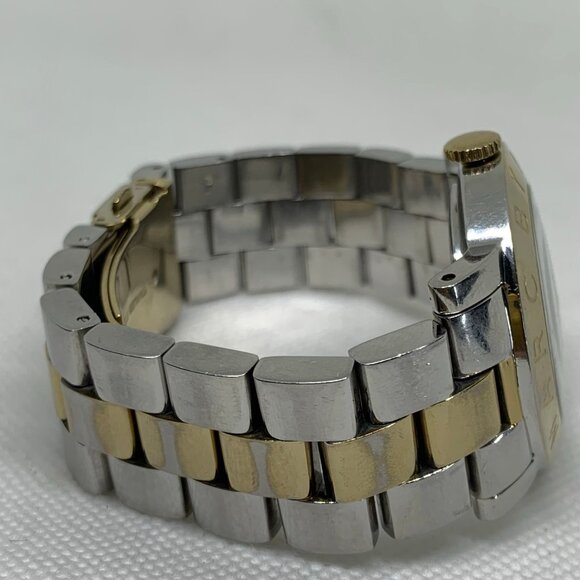 Women’s Marc Jacob’s Wrist Watch gold silver tone 35mm quartz 6.5” running - Picture 6 of 8